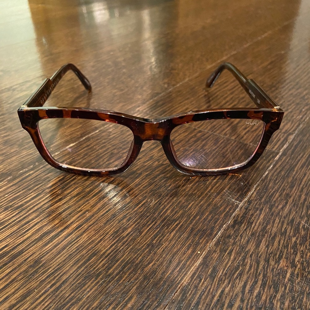 Quay Australia Bluelight glasses